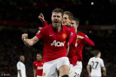 梅努18万镑周薪续约引热议，加纳乔未来悬念重重